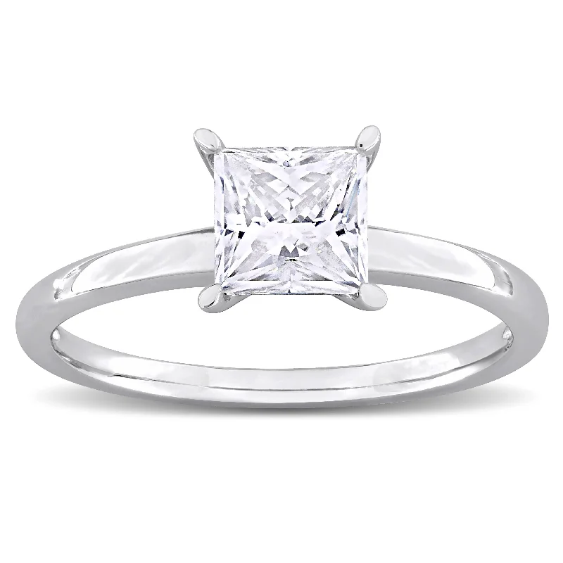 Miadora 7/8ct DEW Square-cut Created Moissanite Solitaire Ring in Sterling Silver