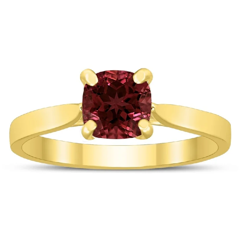 Square Princess Cut 6MM Garnet Solitaire Ring in 10K Yellow Gold