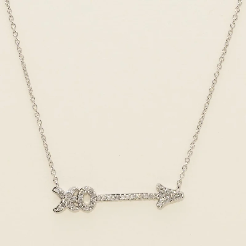 Diamond Arrow Necklace in 10kt White Gold (1/7ct tw)