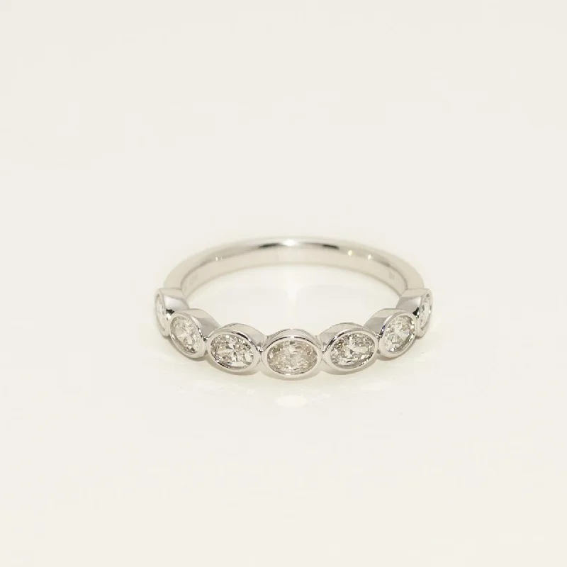 Oval Diamond Bezel Band in 14kt White Gold (3/4ct tw)