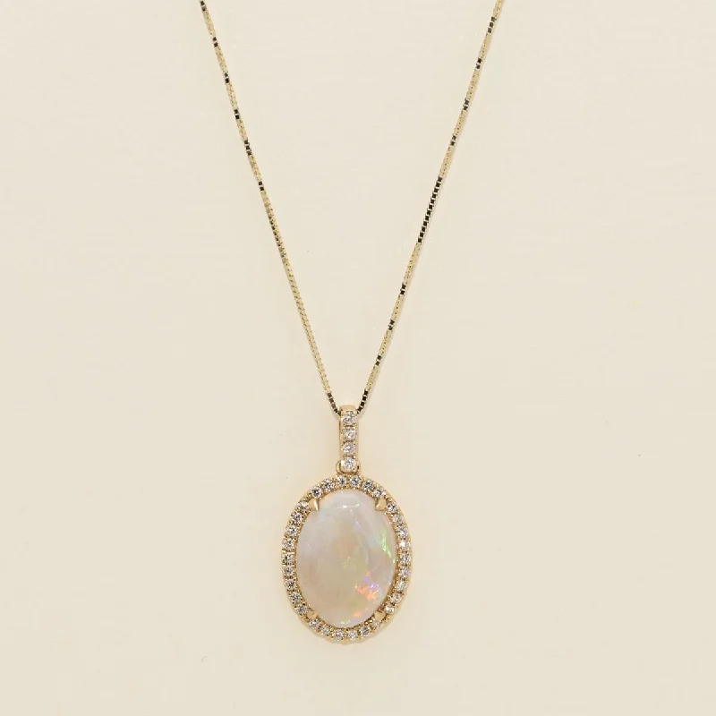 Oval Opal Necklace in 14kt Yellow Gold with Diamonds (1/4ct tw)