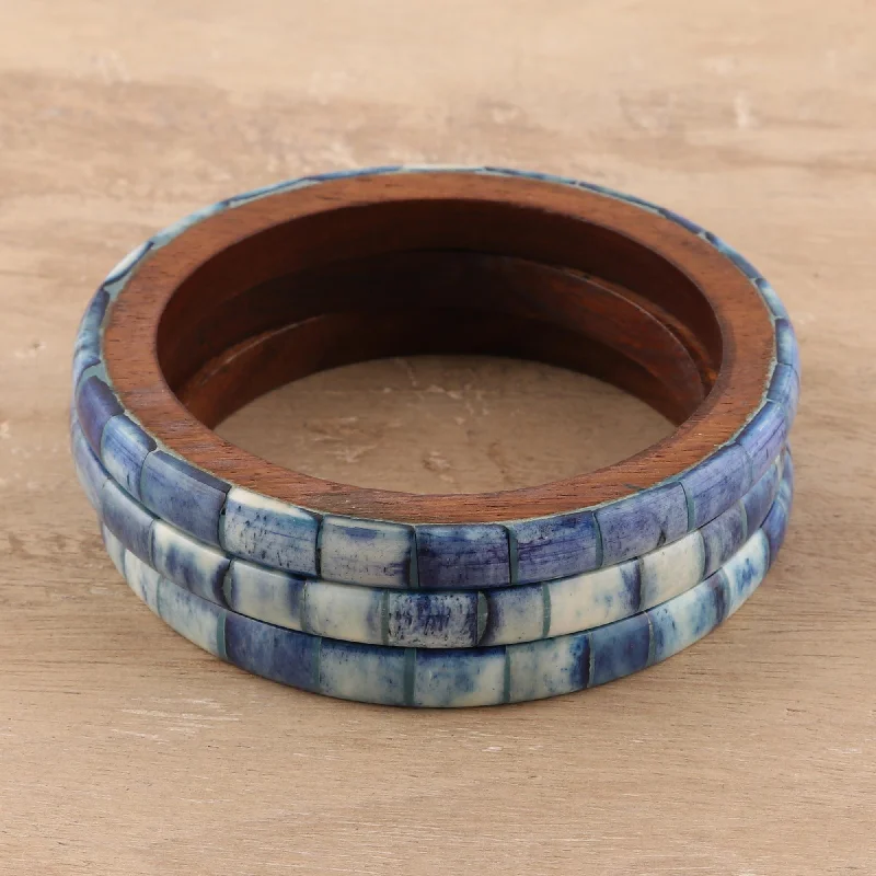 Blue Saga Blue Bone and Mango Wood Bangle Bracelets (Set of 3)