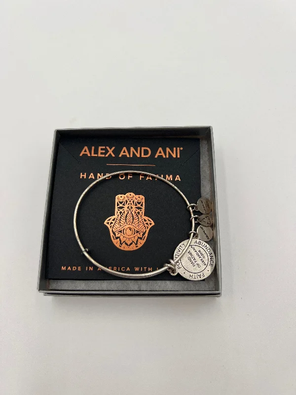 Bracelet Charm By Alex And Ani