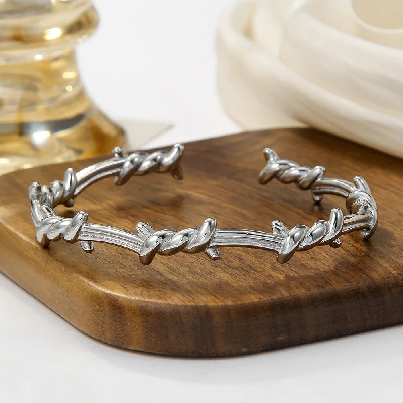 Stainless Steel Open-ended Bracelet Female Winding Rivet