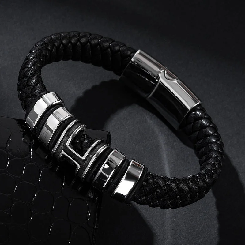 Wholesale Fashion Simple Hand Woven Leather Alloy Bracelet