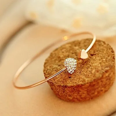 Wholesale Full Diamond Heart-shaped Heart Opening Alloy Gold-plated Adjustable Bracelet